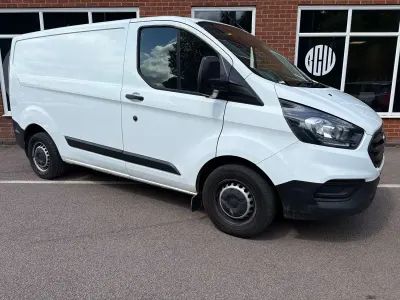 Used Ford Transit Custom 130 HP (95 kW) 2019 White Van