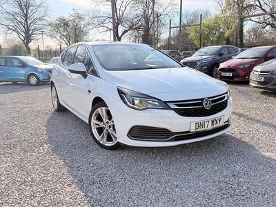 Used Vauxhall Astra SRi 2017 White Hatchback