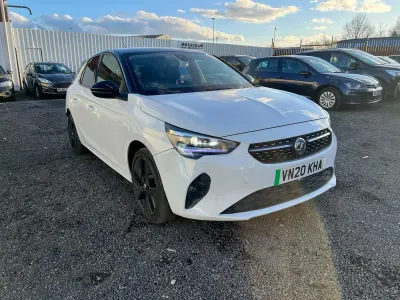 Używany Vauxhall Corsa-e Elite 100 kW (136 KM) 2020 Biały Hatchback