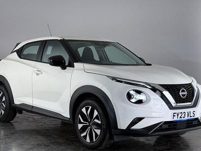 Używany Nissan Juke Acenta 114 KM (83 kW) 2023 Biały SUV