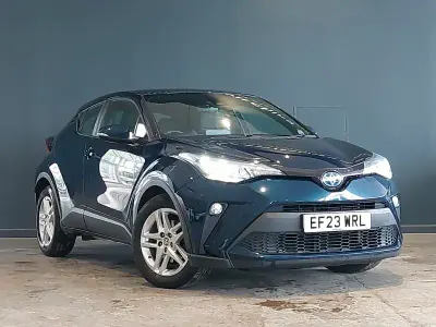 Second-hand Toyota C-HR 122 CP (89 kW) 2023 Albastru SUV