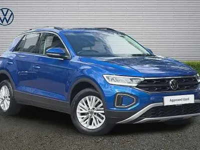Used VW T-Roc Life 110 HP (80 kW) 2024 Blue SUV