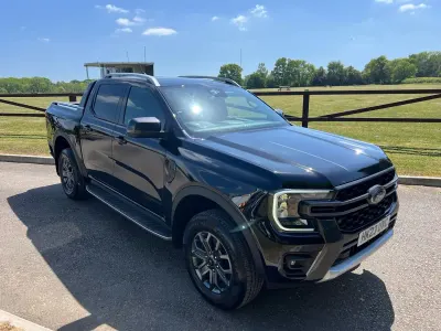 Begagnad Ford Ranger Wildtrack 2023 Svart Pickup