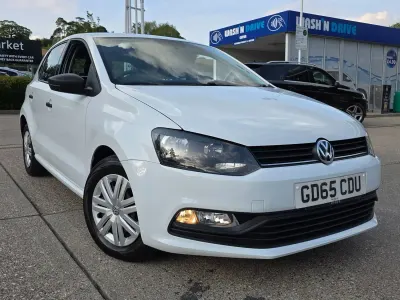 Begagnad VW Polo S 2015 Vit Halvkombi