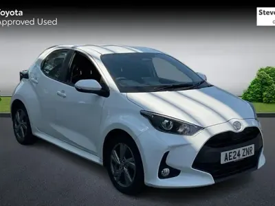 Used Toyota Yaris 116 HP (85 kW) 2024 White Hatchback