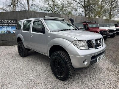 Used Nissan Pathfinder 174 HP (127 kW) 2007 Silver SUV