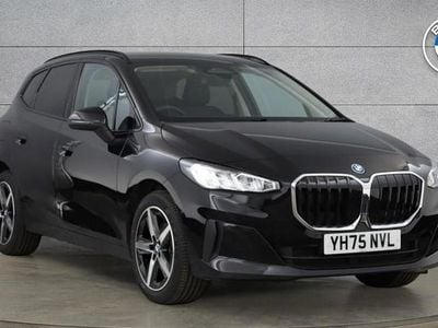 Begagnad BMW 225 Active Tourer Sport Line 242 HK (177 kW) 2025 Svart Minibuss
