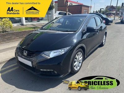 Black Used 2012 Honda Civic ES Hatchback | £2,995 (Fair price)