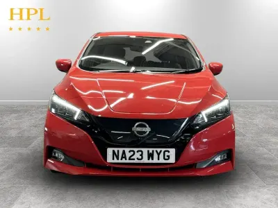 Usado Nissan Leaf Tekna 110 kW (150 HP) 2023 Vermelho Citadino