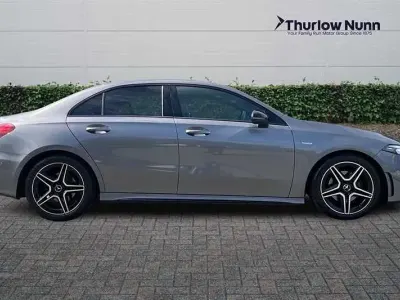 Begagnad Mercedes A200 Executive 163 HK (119 kW) 2022 Grå Sedan