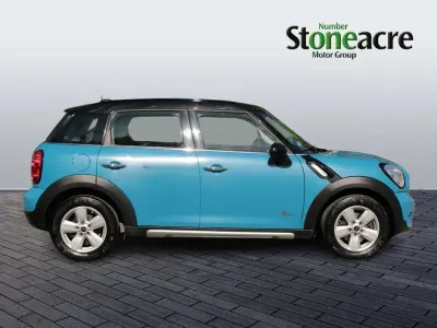 Usado Mini Cooper 120 CV (88 kW) 2017 Azul Utilitario