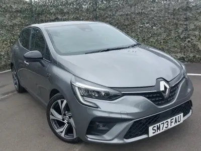 Used Renault Clio V RS Line 90 HP (66 kW) 2023 Grey Hatchback