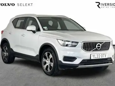 Used Volvo XC40 Inscription 197 HP (144 kW) 2022 Glacier silver SUV