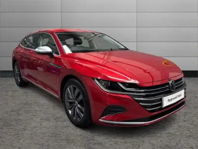 Usado VW Arteon Elegance 190 CV (139 kW) 2023 Rojo Familiar
