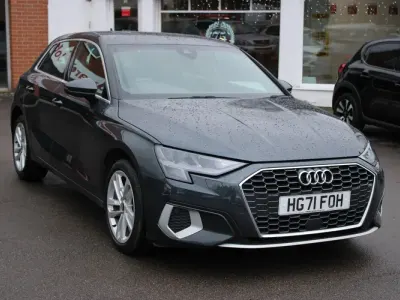 Begagnad Audi A3 Sportback e-tron Sport 2021 Grå Halvkombi
