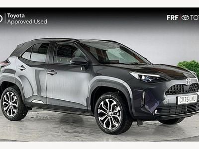 New Toyota Yaris Hybrid Design 131 HP (96 kW) 2025 Estate