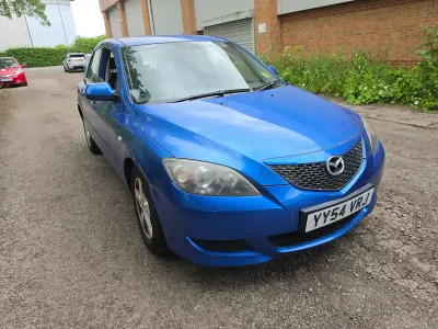 Used Mazda 3 84 HP (61 kW) 2005 Blue Hatchback
