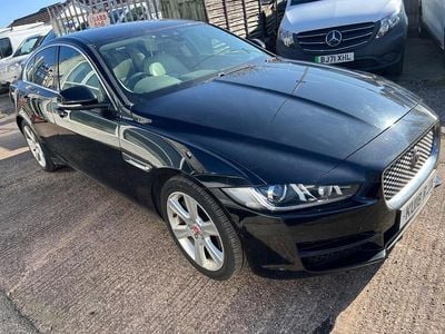Used Jaguar XE Ingenium 200 HP (147 kW) 2018 Black Sedan