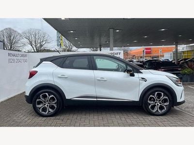Used Renault Captur SE 140 HP (102 kW) 2022 Metallic  arctic white  SUV