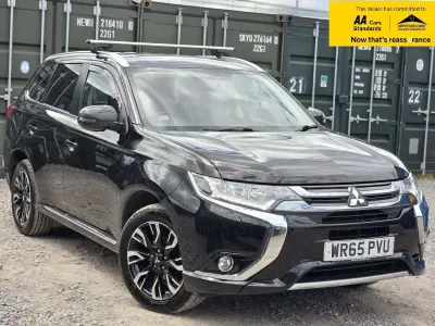 Used Mitsubishi Outlander P-HEV 200 HP (147 kW) 2015 Black SUV