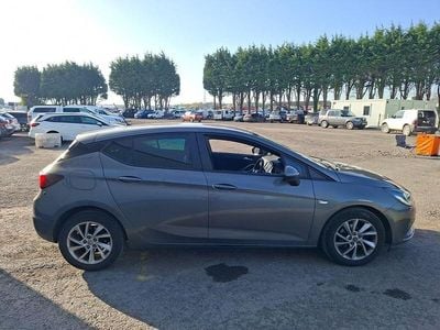 Second-hand Vauxhall Astra Design Edition 110 CP (80 kW) 2019 Gri Hatchback