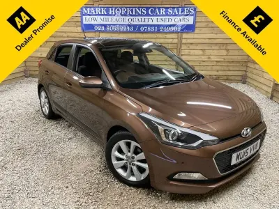 Used Hyundai i20 Premium SE 90 HP (66 kW) 2015 Brown Hatchback