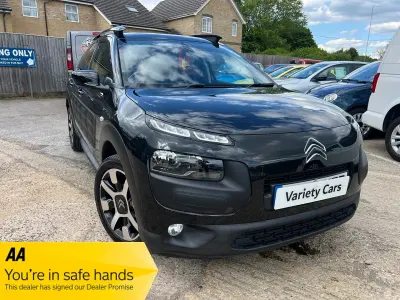 Gebraucht Citroën C4 Cactus Flair 100 PS (73 kW) 2016 Schwarz Kleinwagen