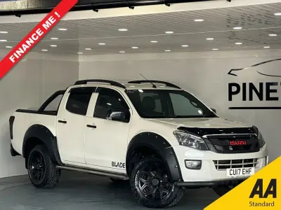 Used Isuzu Pick up 161 HP (118 kW) 2017 White Pickup