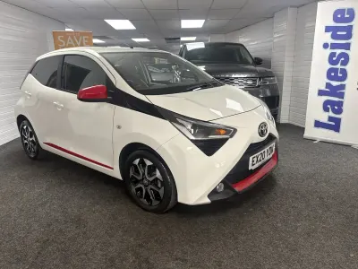Used Toyota Aygo Trend 72 HP (52 kW) 2020 White Hatchback