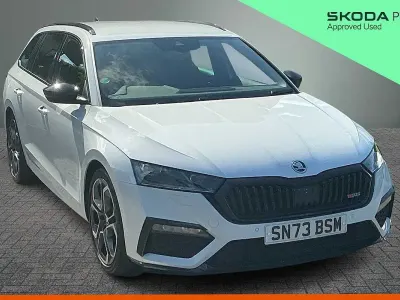 Begagnad Skoda Octavia vRS 180 HK (132 kW) 2023 Vit Kombi