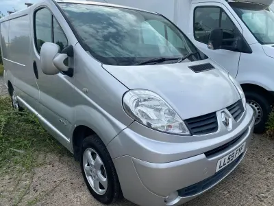 Used Renault Trafic 115 HP (84 kW) 2009 Silver MPV