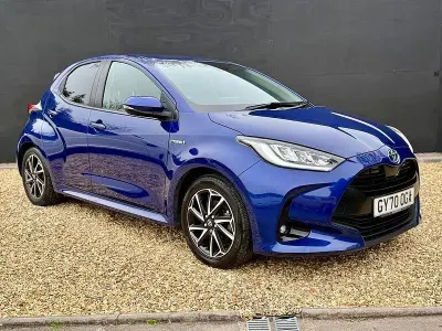 Używany Toyota Yaris Hybrid Design 2020 Niebieski Hatchback