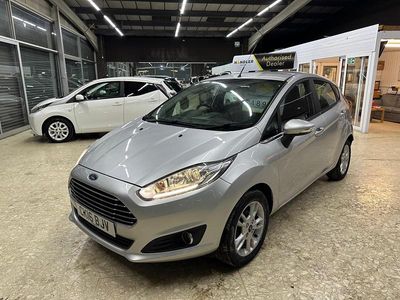 Used Ford Fiesta Zetec 100 HP (73 kW) 2016 Silver Hatchback