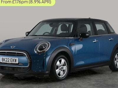 Used Mini Cooper Classic 136 HP (100 kW) 2022 Blue Hatchback