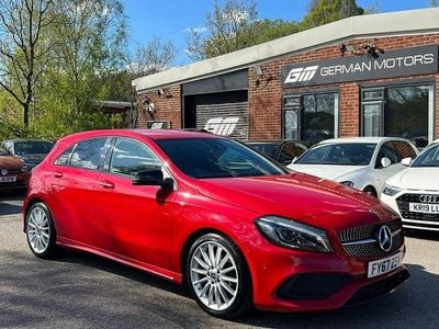 Begagnad Mercedes A200 AMG Line Premium 2017 Röd Halvkombi