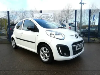 Usado Citroën C1 Platinum 68 HP (50 kW) 2014 Branco Citadino
