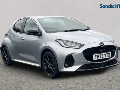 Nowe Mazda 2 2026 Srebrny Hatchback