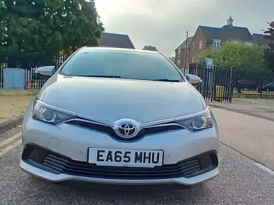 Used Toyota Auris