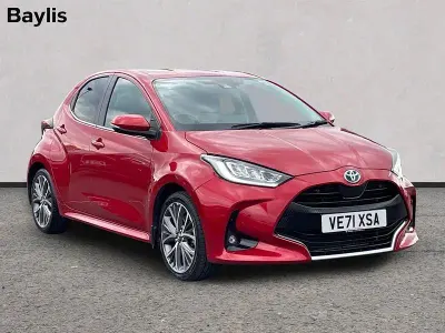 Used Toyota Yaris Hybrid 116 HP (85 kW) 2022 Red Hatchback