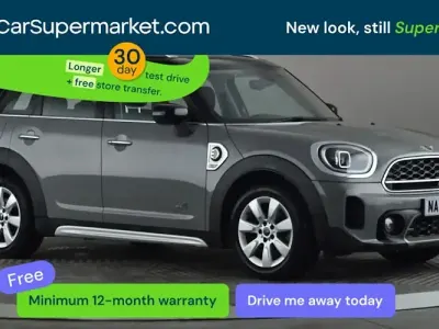 Usado Mini Cooper S Classic 220 HP (161 kW) 2022 Cinzento Citadino