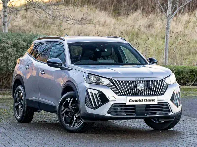 Uusi Peugeot 2008 Allure 101 HP (74 kW) 2026 Harmaa Katumaasturi
