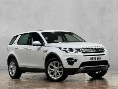 Used Land Rover Discovery Sport HSE 180 HP (132 kW) 2016 White SUV