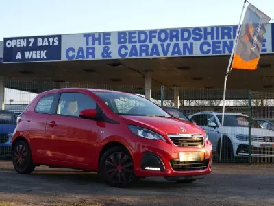 Begagnad Peugeot 108 Active 2017 Röd Halvkombi