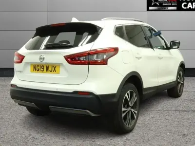 Used Nissan Qashqai N-Connecta 140 HP (102 kW) 2019 White SUV