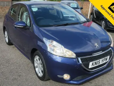 Used Peugeot 208 Active 82 HP (60 kW) 2015 Blue Hatchback