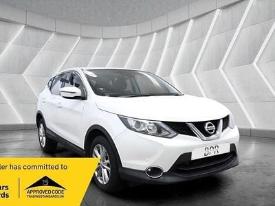Used Nissan Qashqai Acenta 2016 White SUV