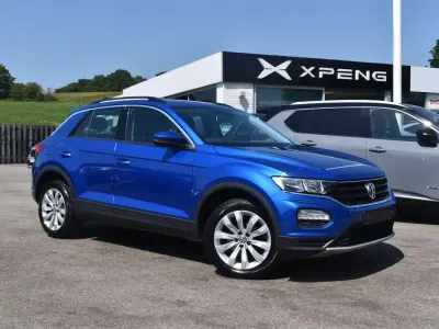 Used VW T-Roc SE 150 HP (110 kW) 2020 Blue SUV