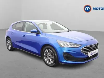 Used Ford Focus Titanium 125 HP (91 kW) 2021 Blue Hatchback