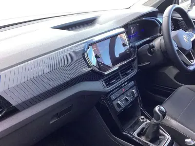 Second-hand VW T-Cross Black Edition 95 CP (69 kW) 2023 Alb SUV
