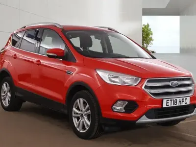 Used Ford Kuga Zetec 120 HP (88 kW) 2018 Race red SUV